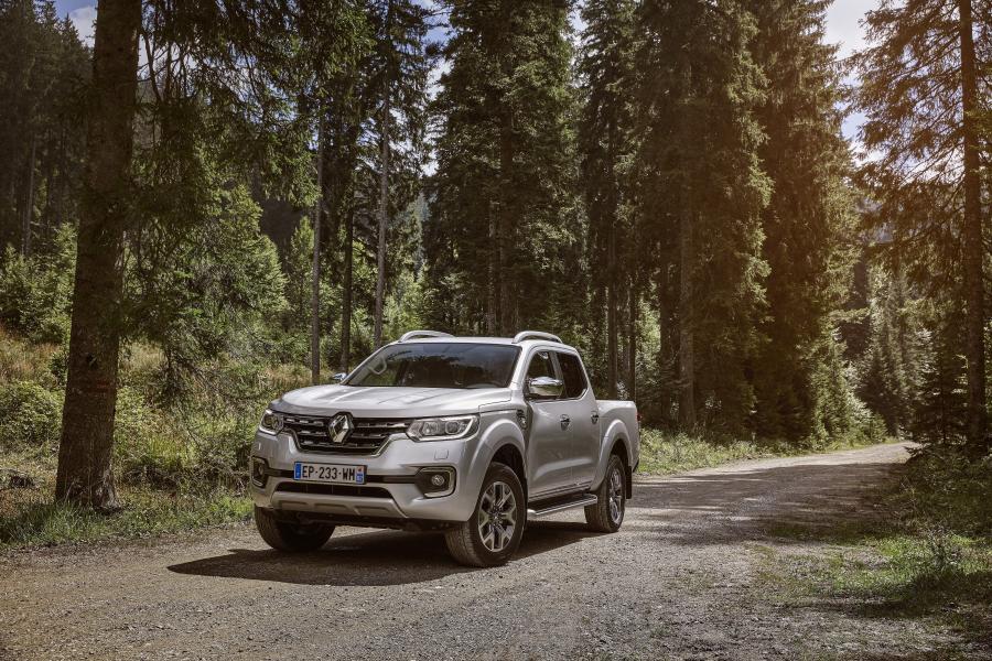  Renault Alaskan 2017 года  (WW) (фото 24 из 141)